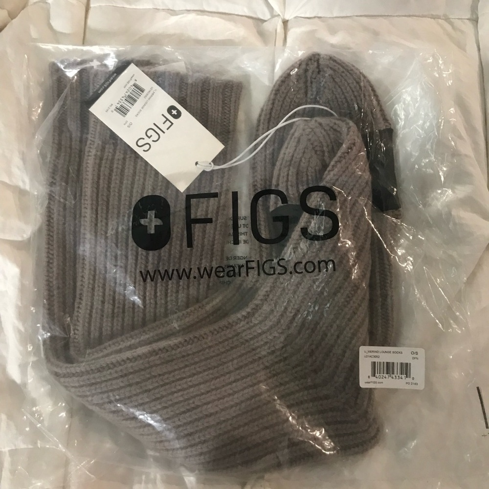 FIGS Limited Edition Merino Lounge Nonslip Socks OS NWT